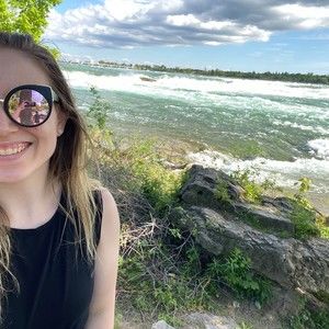 Meet your Posher, Sara